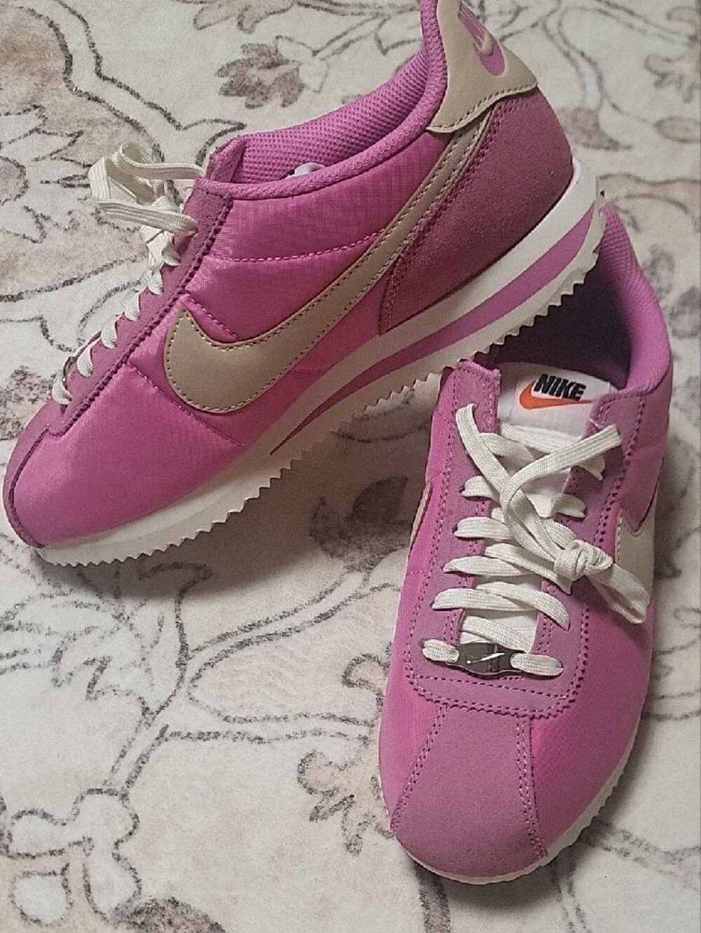 Nike Women's Pink Classic Cortez Sneakers, IF1764 601